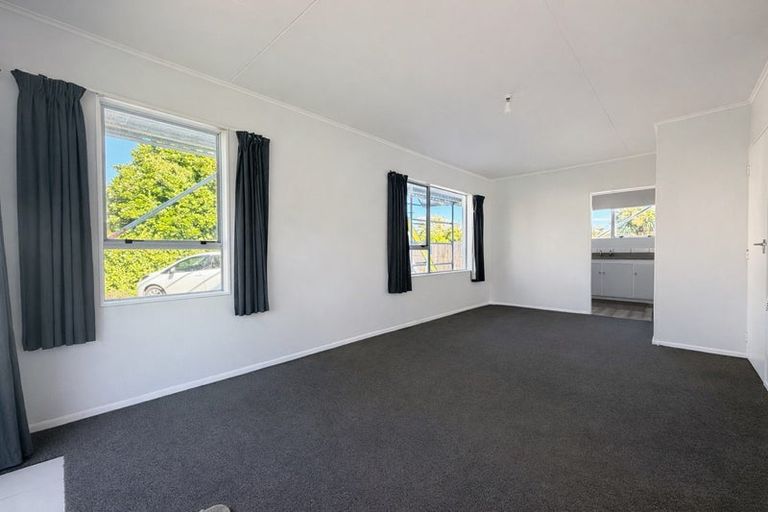 Photo of property in 46 Awamutu Grove, Waiwhetu, Lower Hutt, 5010