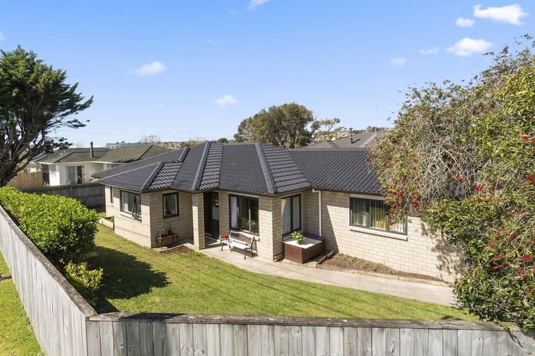 Photo of property in 2a Newham Place, Henderson, Auckland, 0612