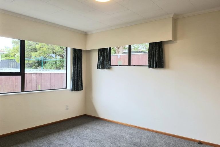 Photo of property in 177 Holborn Drive, Stokes Valley, Lower Hutt, 5019