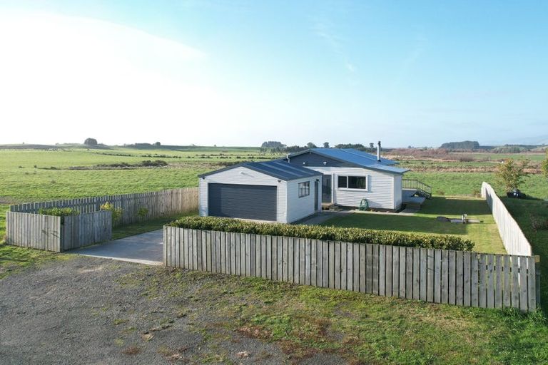 Photo of property in 448 Koputaroa Road, Koputaroa, Levin, 5575