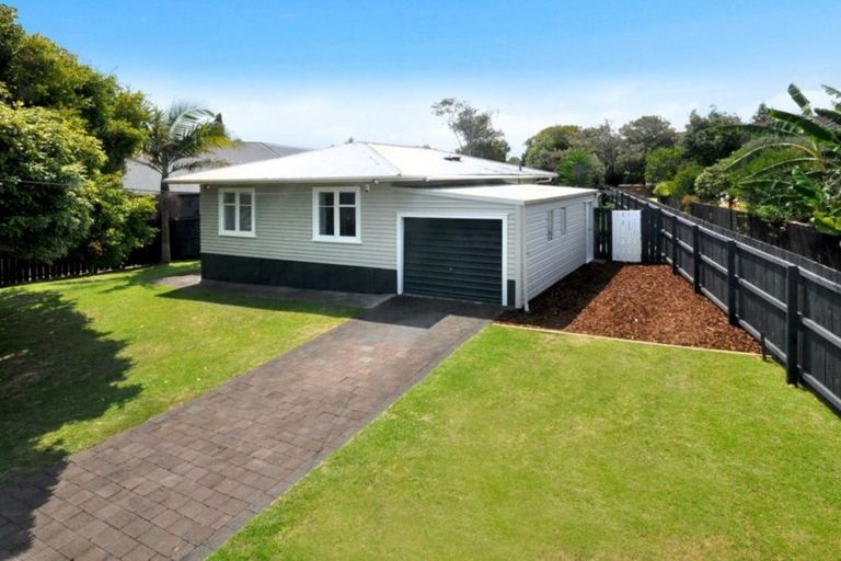 Photo of property in 41b Wallace Road, Mangere Bridge, Auckland, 2022