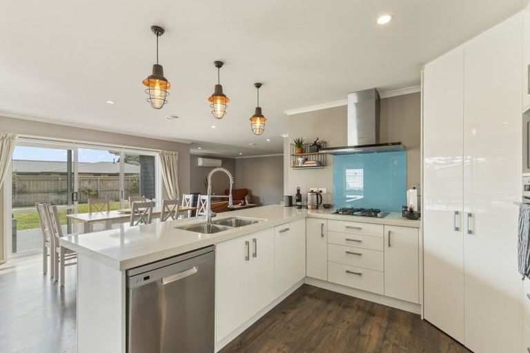 Photo of property in 5 Keene Drive, Bell Block, New Plymouth, 4312