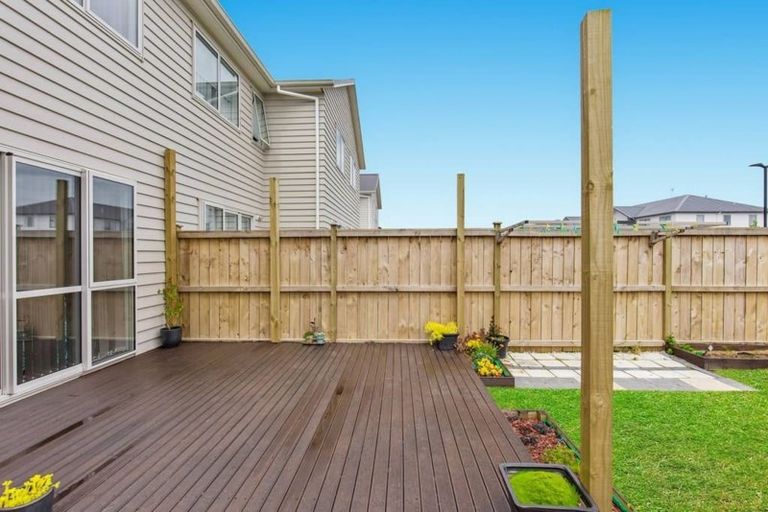 Photo of property in 21 Rosewell Crescent, Flat Bush, Auckland, 2019