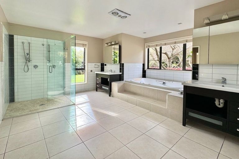 Photo of property in 45 Harry Dreadon Road, Opaheke, Papakura, 2584