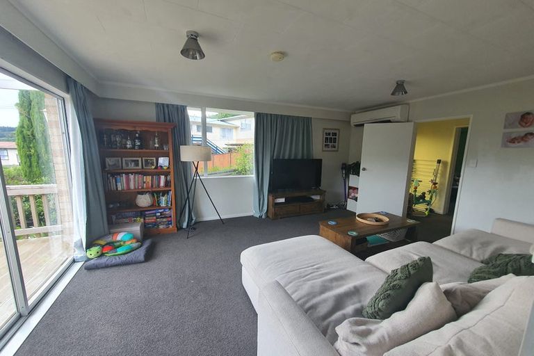 Photo of property in 11a Lowry Crescent, Stokes Valley, Lower Hutt, 5019