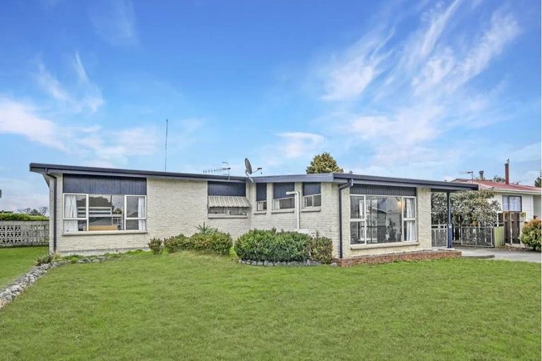 Photo of property in 147 Flaxmere Avenue, Flaxmere, Hastings, 4120