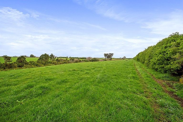 Photo of property in 405 Normanby Road, Okaiawa, Hawera, 4671