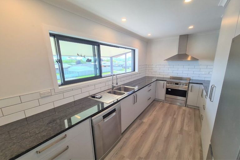 Photo of property in 6a Cutfield Street, Inglewood, 4330