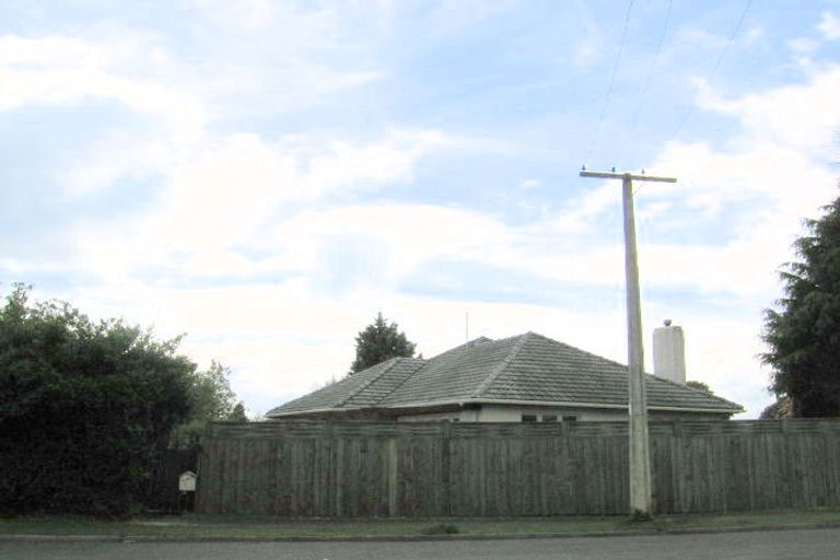 Photo of property in 1 Lynbert Road, Lynmore, Rotorua, 3010