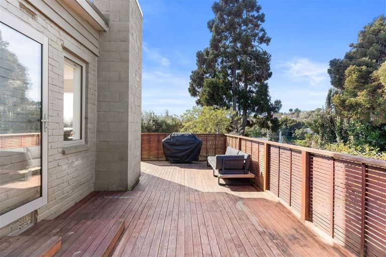 Photo of property in 1/730 Beach Road, Browns Bay, Auckland, 0630