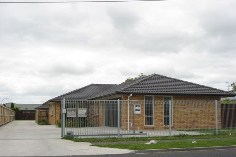 Photo of property in 2/28 Airfield Road, Takanini, 2112