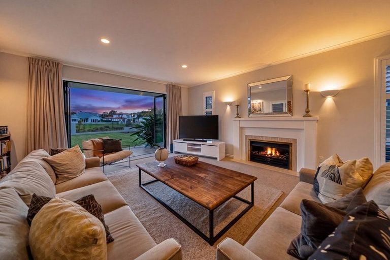 Photo of property in 42 Seychelles Drive, Papamoa Beach, Papamoa, 3118