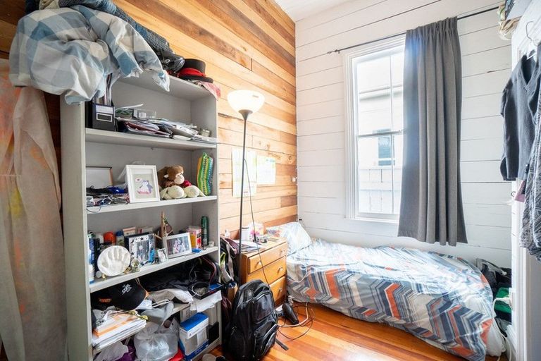 Photo of property in 35 Waldegrave Street, Palmerston North, 4410