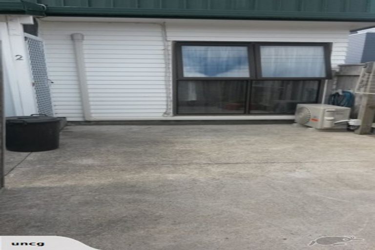 Photo of property in 2/103 Rongotai Road, Kilbirnie, Wellington, 6022