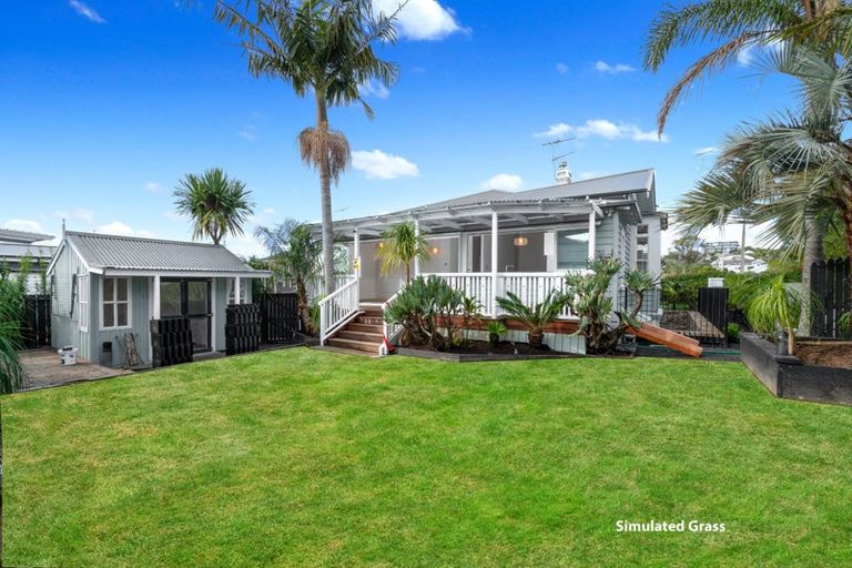 Photo of property in 24 Prime Road, Grey Lynn, Auckland, 1021