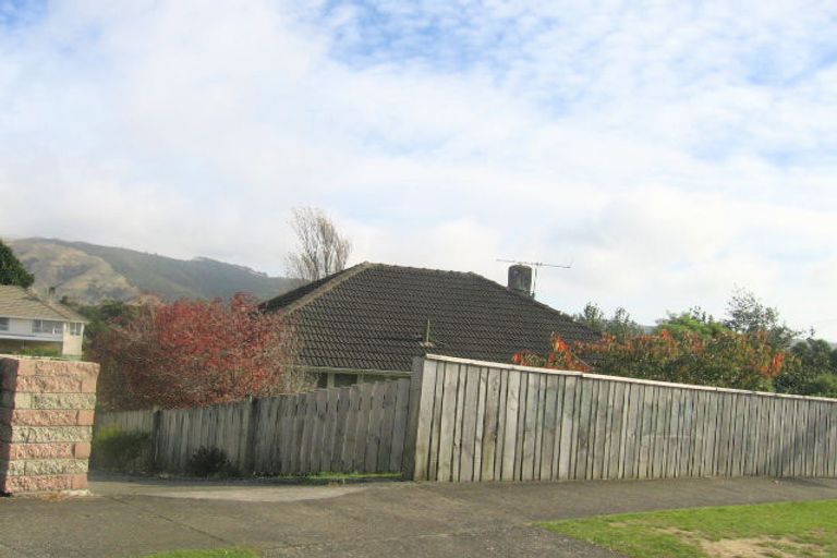 Photo of property in 6 Gear Terrace, Ranui, Porirua, 5024