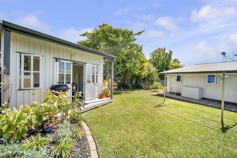 Photo of property in 20 The Anchorage, Sunnyhills, Auckland, 2010