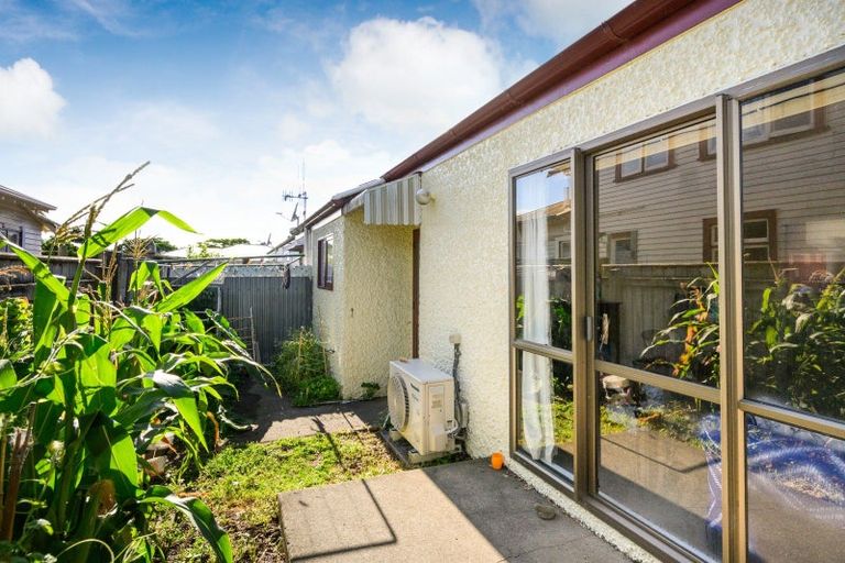 Photo of property in 1/133 Cook Street, West End, Palmerston North, 4410
