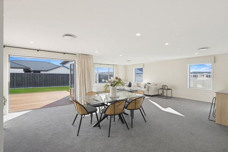 Photo of property in 175 Townsend Road, Rangiora, 7400