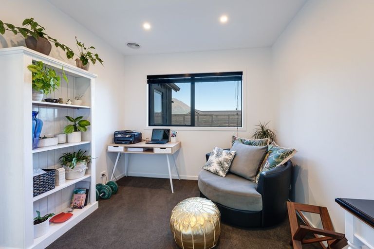 Photo of property in 5 Fife Court, Jacks Point, Queenstown, 9371