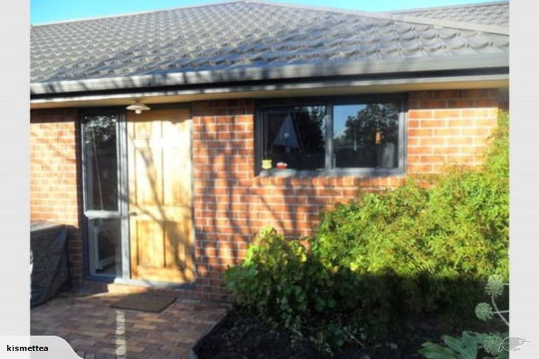 Photo of property in 40a Lambeth Crescent, Redwood, Christchurch, 8051