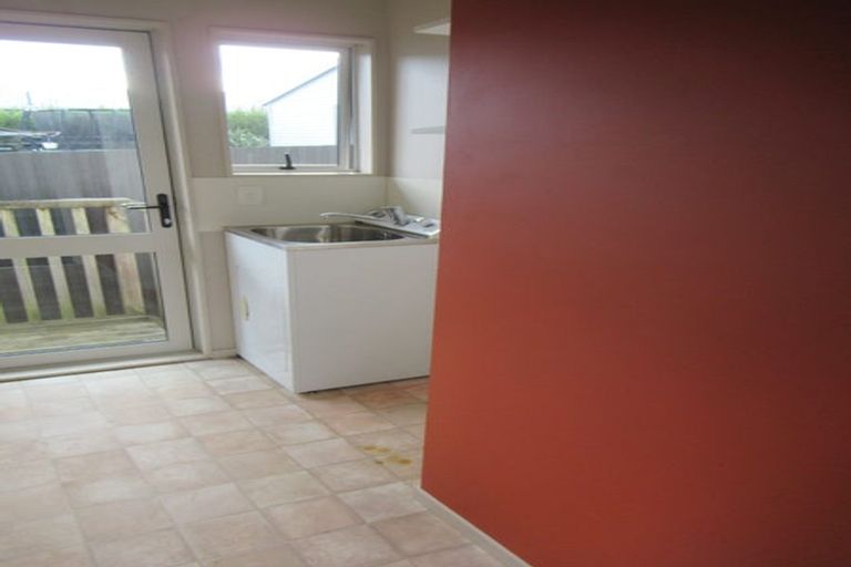 Photo of property in 32a Aniseed Grove, Timberlea, Upper Hutt, 5018