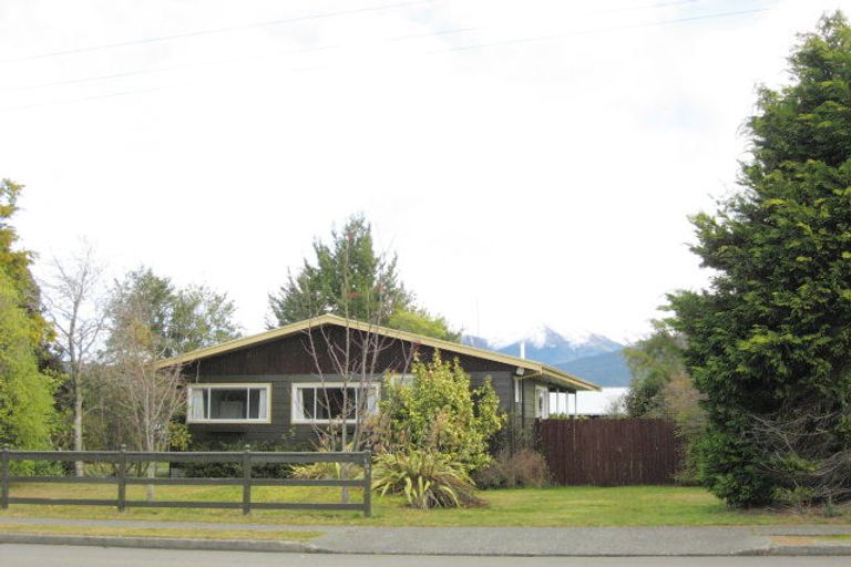 Photo of property in 107 Quintin Drive, Te Anau, 9600