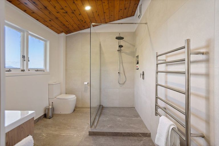 Photo of property in 21 Haddon Crescent, Whitianga, 3510