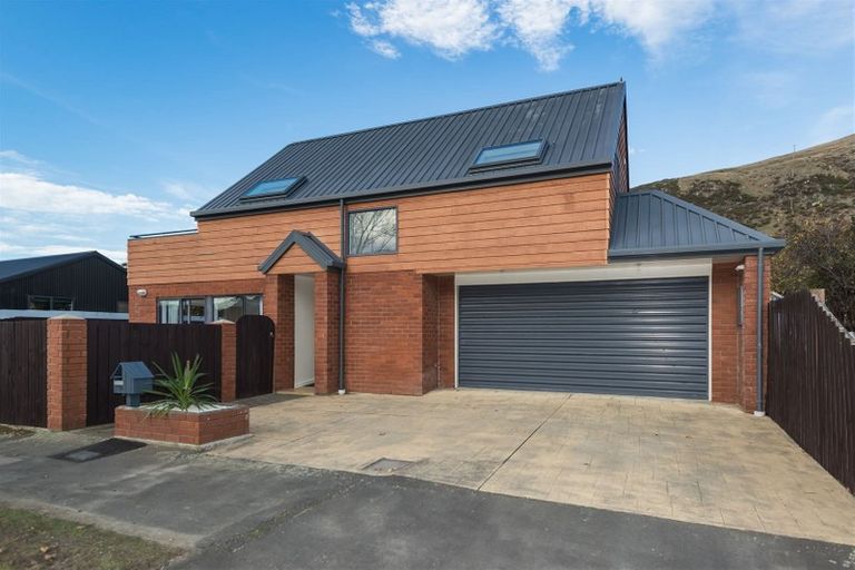 Photo of property in 33a Van Asch Street, Sumner, Christchurch, 8081