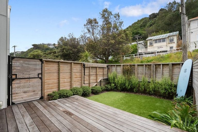 Photo of property in 175c Sutherland Road, Lyall Bay, Wellington, 6022