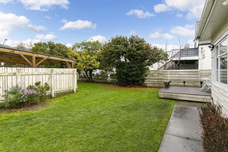 Photo of property in 62 Beauchamp Street, Tawa, Wellington, 5028