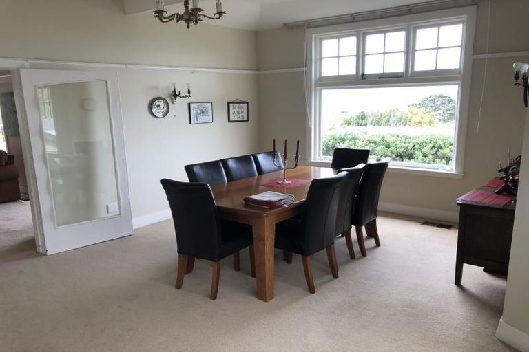 Photo of property in 9 Wadestown Road, Wadestown, Wellington, 6012