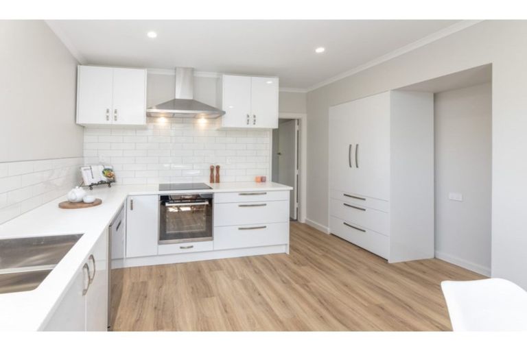 Photo of property in 1/44 Cutts Road, Russley, Christchurch, 8042