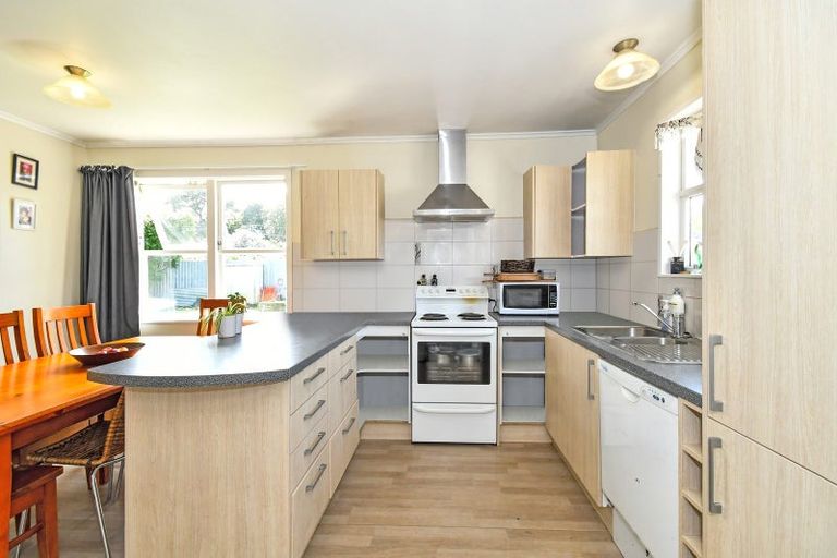 Photo of property in 14 Orion Street, Papakura, 2110