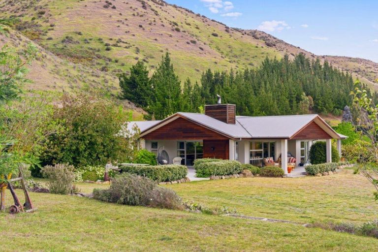 Photo of property in 560 Hurunui Bluff Road, Hurunui, Hawarden, 7385