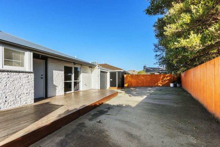 Photo of property in 1/4 Gothic Place, Ilam, Christchurch, 8041