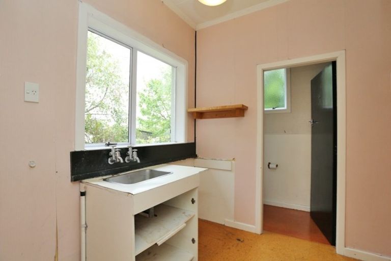 Photo of property in 11 Herriot Street, Richmond, Invercargill, 9810