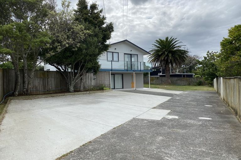 Photo of property in 103 Hutchinsons Road, Bucklands Beach, Auckland, 2014