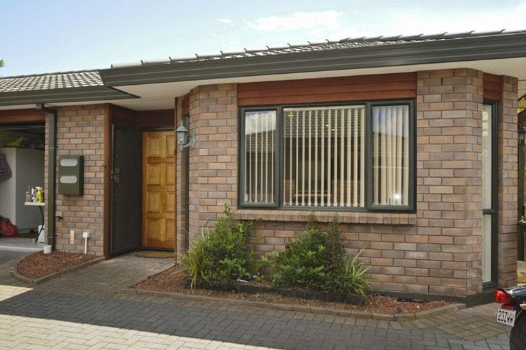 Photo of property in 11d Gibson Street, Fenton Park, Rotorua, 3010