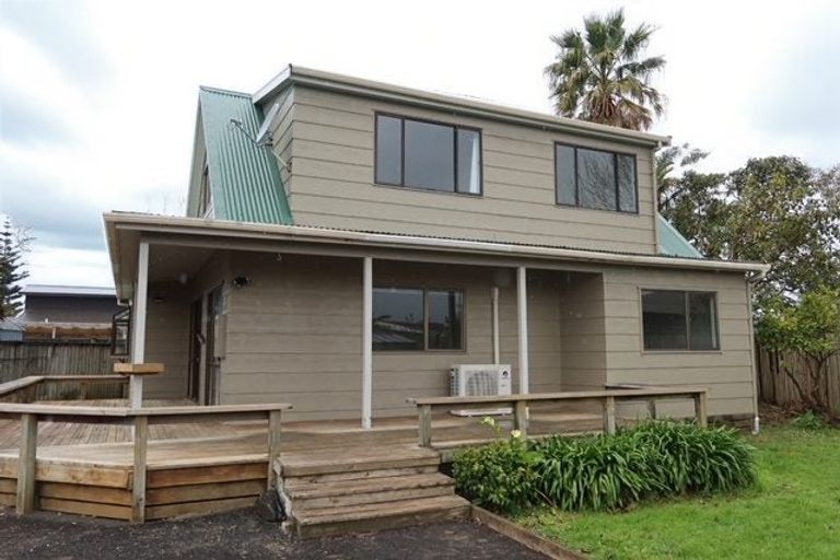 Photo of property in 15b Meadow Drive, Whitianga, 3510