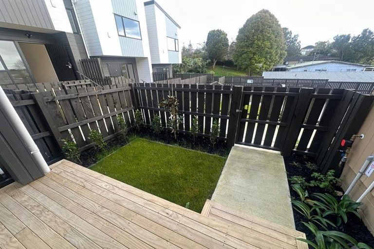 Photo of property in 13/27 Glenorchy Street, Glen Eden, Auckland, 0602