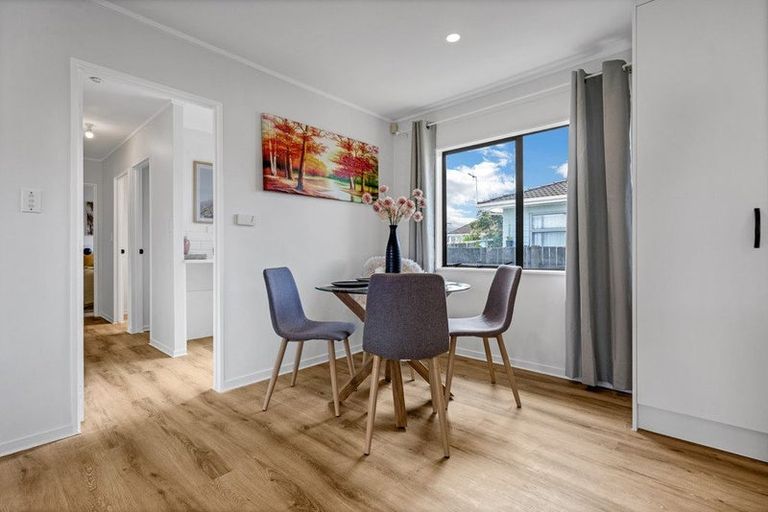 Photo of property in 2/17 Kent Road, Manurewa, Auckland, 2102