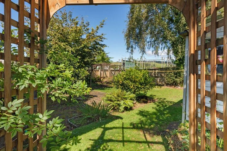 Photo of property in 15 Gem Street, Pukehangi, Rotorua, 3015