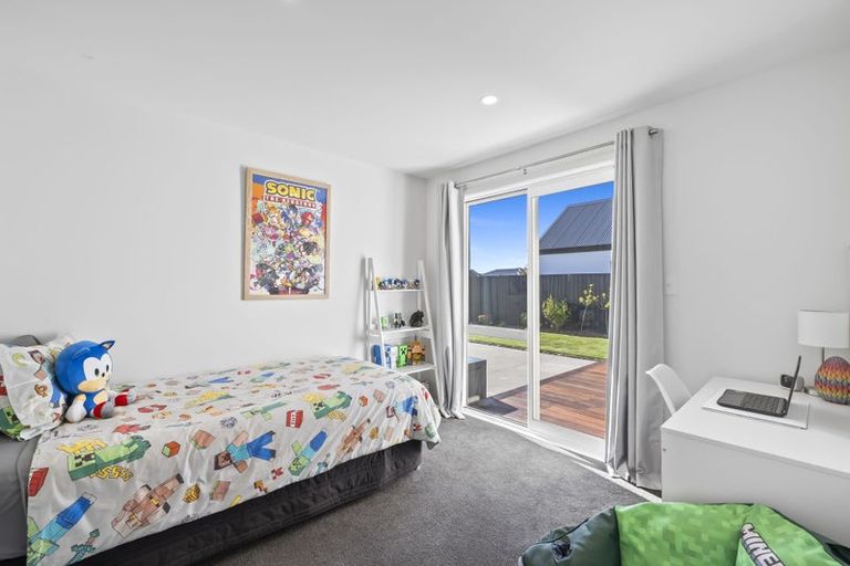 Photo of property in 10 Brooklands Street, Burwood, Christchurch, 8083