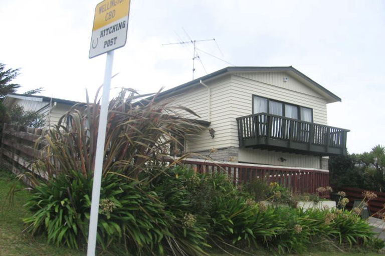 Photo of property in 110 Dowse Drive, Maungaraki, Lower Hutt, 5010