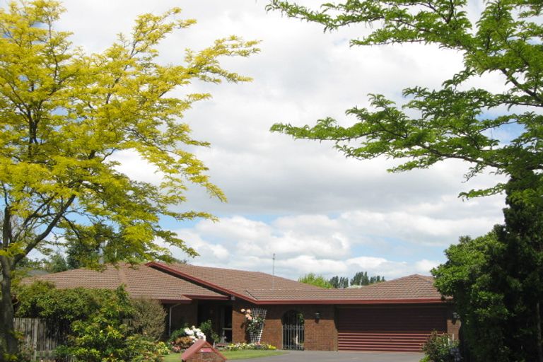 Photo of property in 37 Cherrywood Place, Redwood, Christchurch, 8051