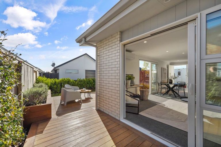 Photo of property in 18 Toi Place, Papamoa, 3118