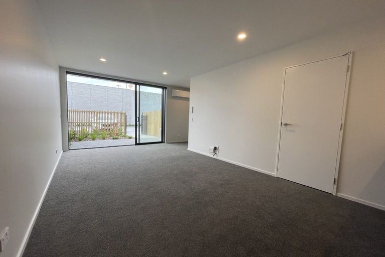 Photo of property in 2/321 Lincoln Road, Addington, Christchurch, 8024