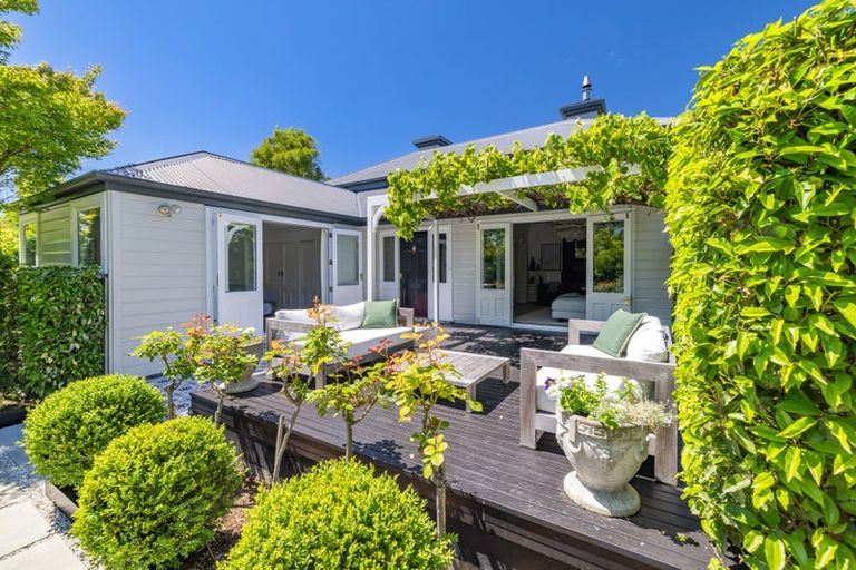 Photo of property in 34 Glandovey Road, Fendalton, Christchurch, 8052