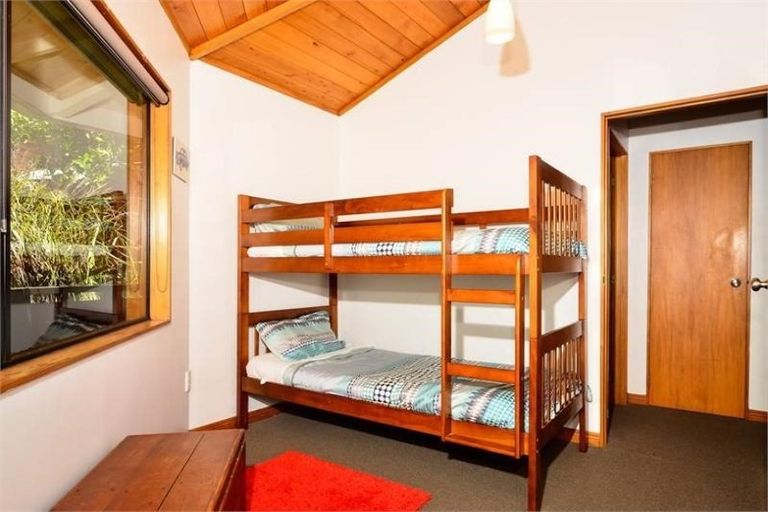 Photo of property in 49 Tasman View Road, Te Henga / Bethells Beach, Henderson, 0781